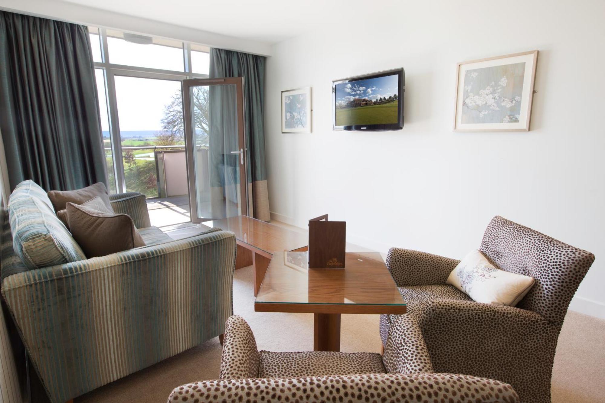 The Oxfordshire Golf & Spa Hotel Thame Zimmer foto